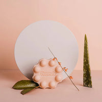 Patchouli Shower Bar met voedende Arganolie en Shea Butter, speciaal voor droge en gevoelige huidtypes.

